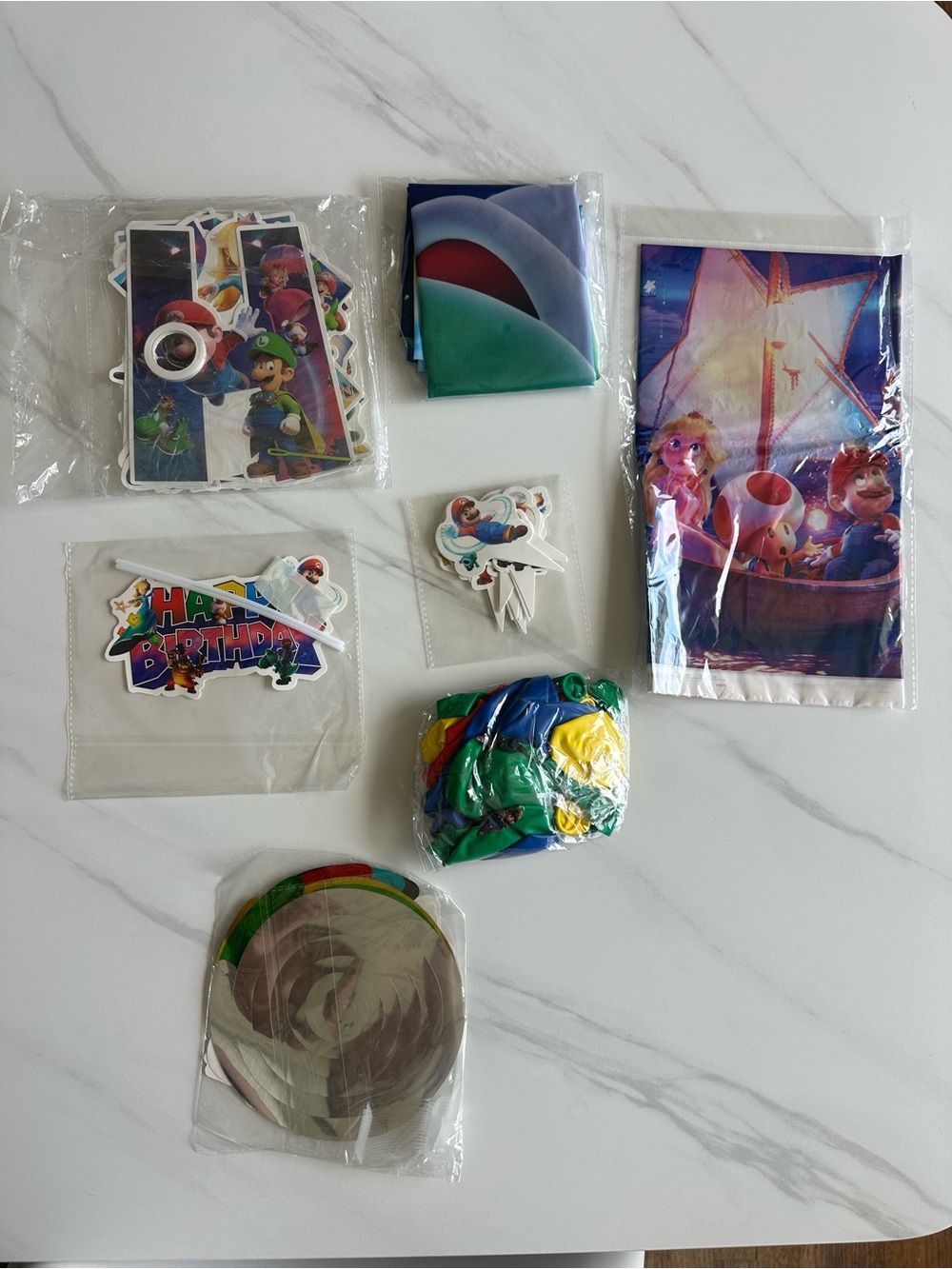 Mario and friends Party Supplies Kit - Colorful Mixed